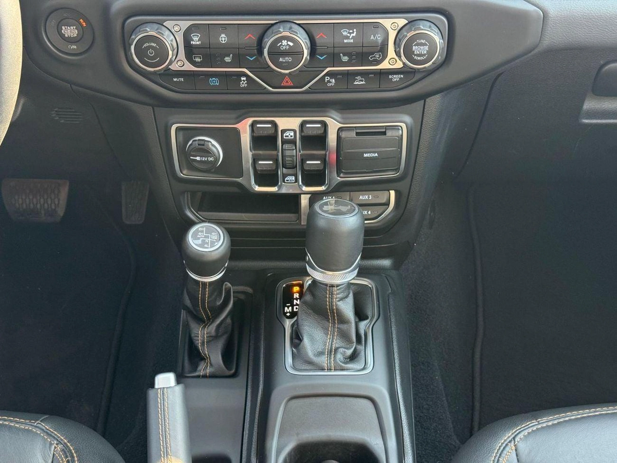 Jeep Wrangler Unlimited SAHARA 4XE Wrangler 4XE 2.0L Turbo PHEV 2023 UAE Price @ 143,000 AED-21-0