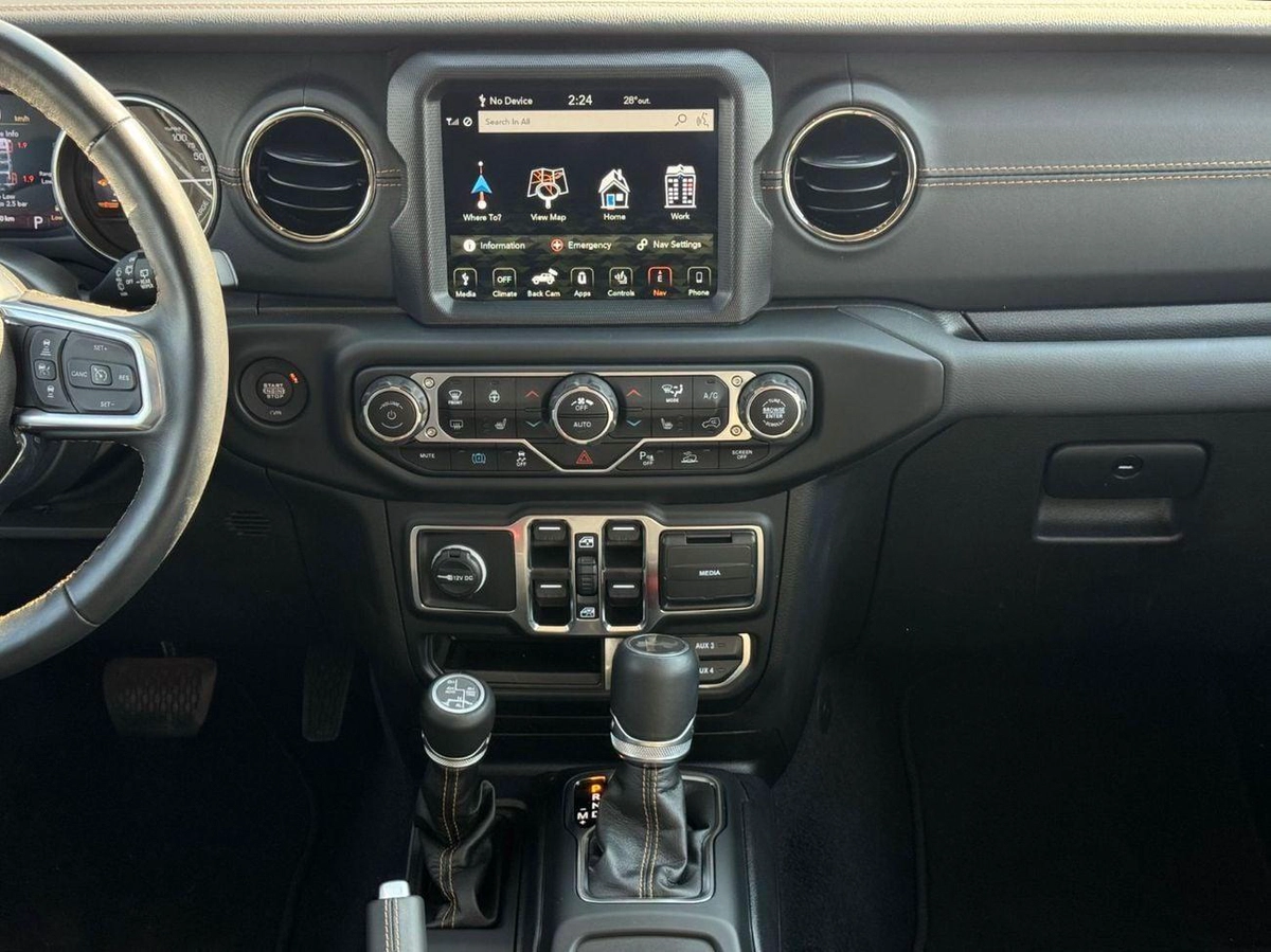 Jeep Wrangler Unlimited SAHARA 4XE Wrangler 4XE 2.0L Turbo PHEV 2023 UAE Price @ 143,000 AED-22-0