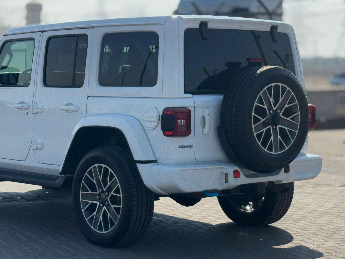 Jeep Wrangler Unlimited SAHARA 4XE Wrangler 4XE 2.0L Turbo PHEV 2023 UAE Price @ 143,000 AED-6-0