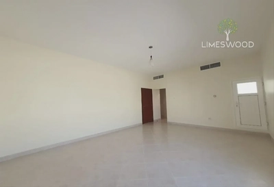VILLA FOR RENT IN MIRDIF VILLAS, MIRDIF Beautiful and Well Maintained 4 Bedrooms Villa-4