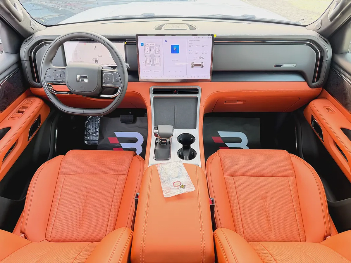 روكس 01 VIP ابيض داخل ابيض 2026 Rox 01 VIP 2026 Chinese Specs-11-11