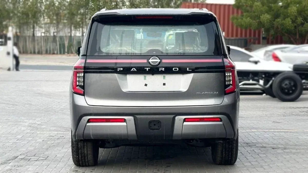 Nissan Patrol LE PLATINUM CITY PATROL PLATNUM LE FULL OPTION TWIN TURBO  ROOF BLACK 2026-4-0