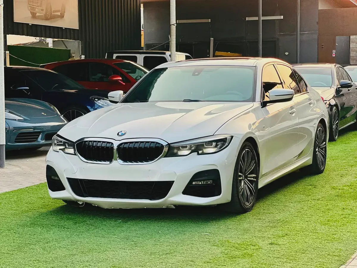 BMW 3-Series 330i 2020 GCC Specs - Excellent Condition-1-1