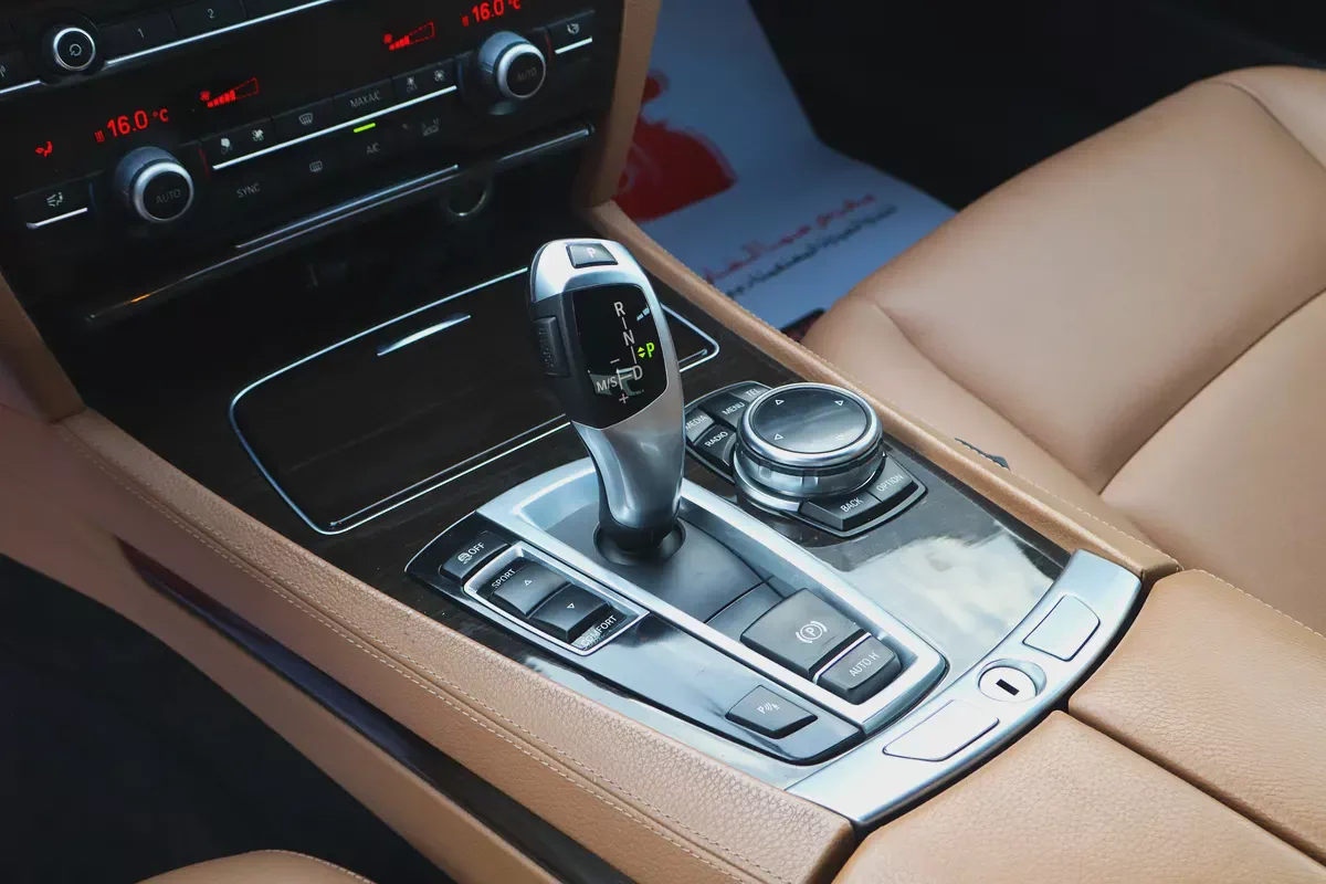 BMW 7-Series 740Li 2015 GCC Specs-9-9