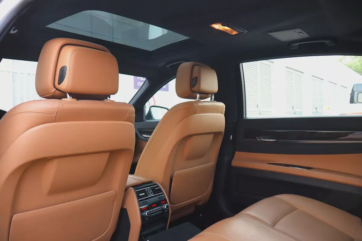 BMW 7-Series 740Li 2015 GCC Specs-7-7