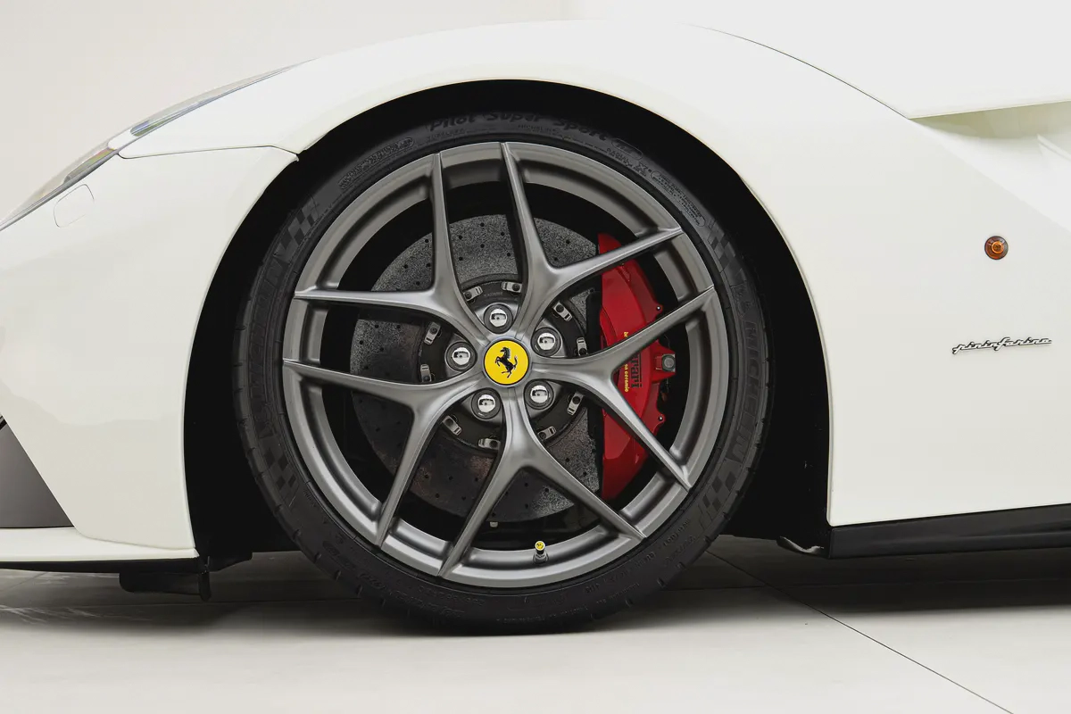 2016 FERRARI F12 BERLINETTA STANDARD - JAPANESE SPECS - PRISTINE CONDITION-5-5