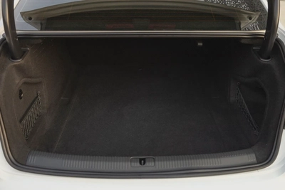 Audi A4 2023-14