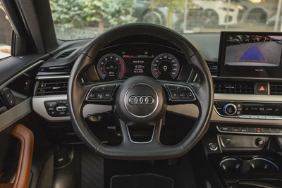 Audi A4 2023-6