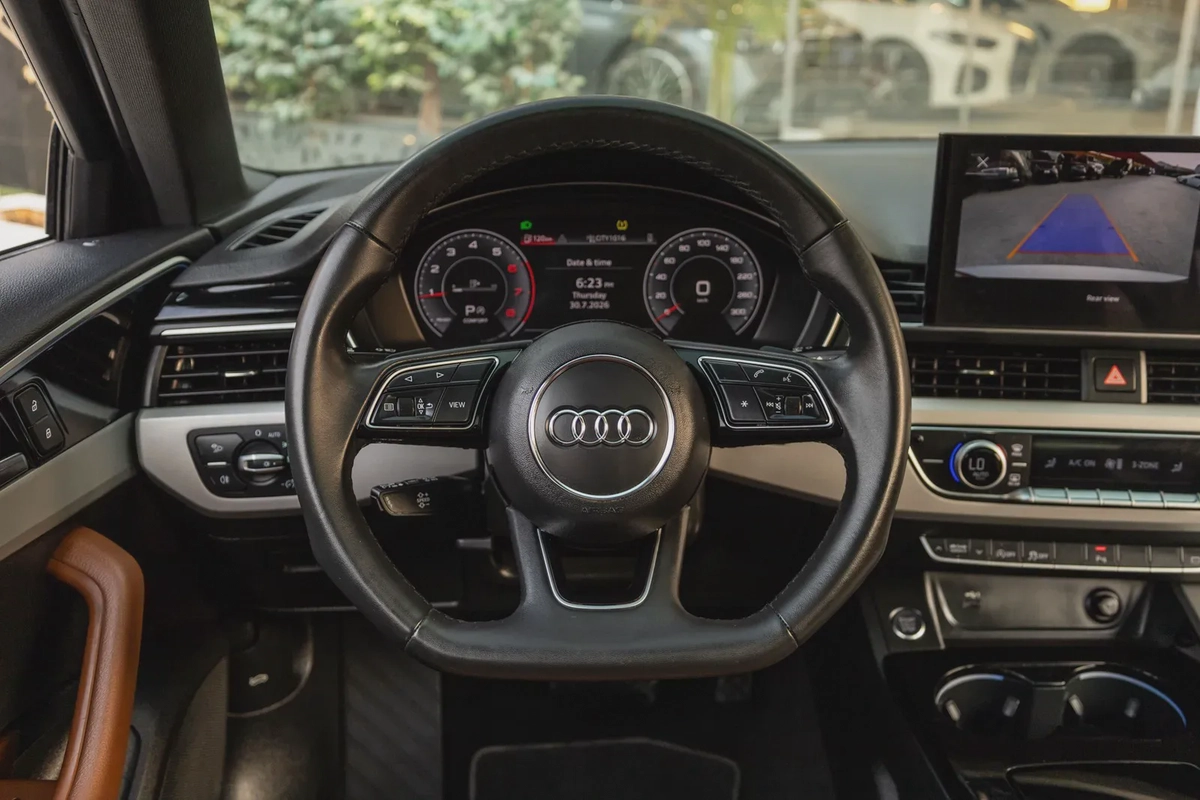 Audi A4 2023-6-6