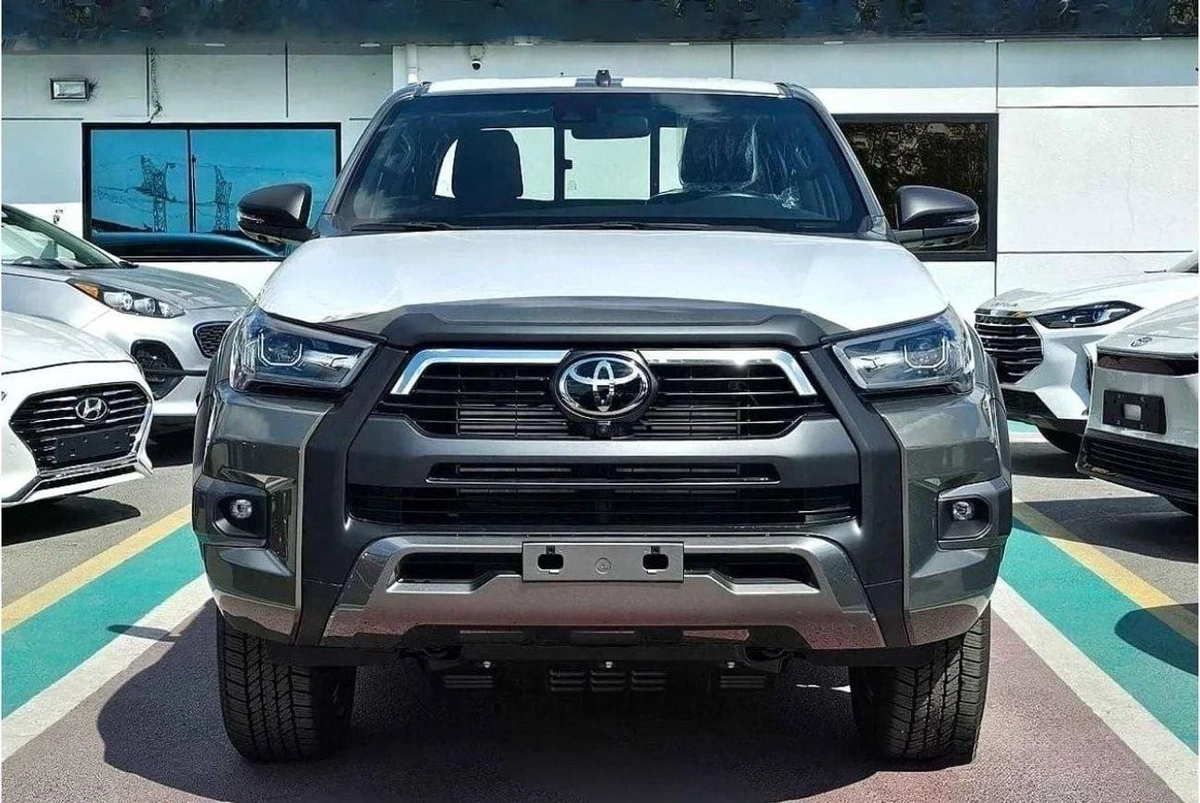 Toyota Hilux ADVENTURE DC ADVENTURE 2.8D AT 4X4 MY2024-1-0