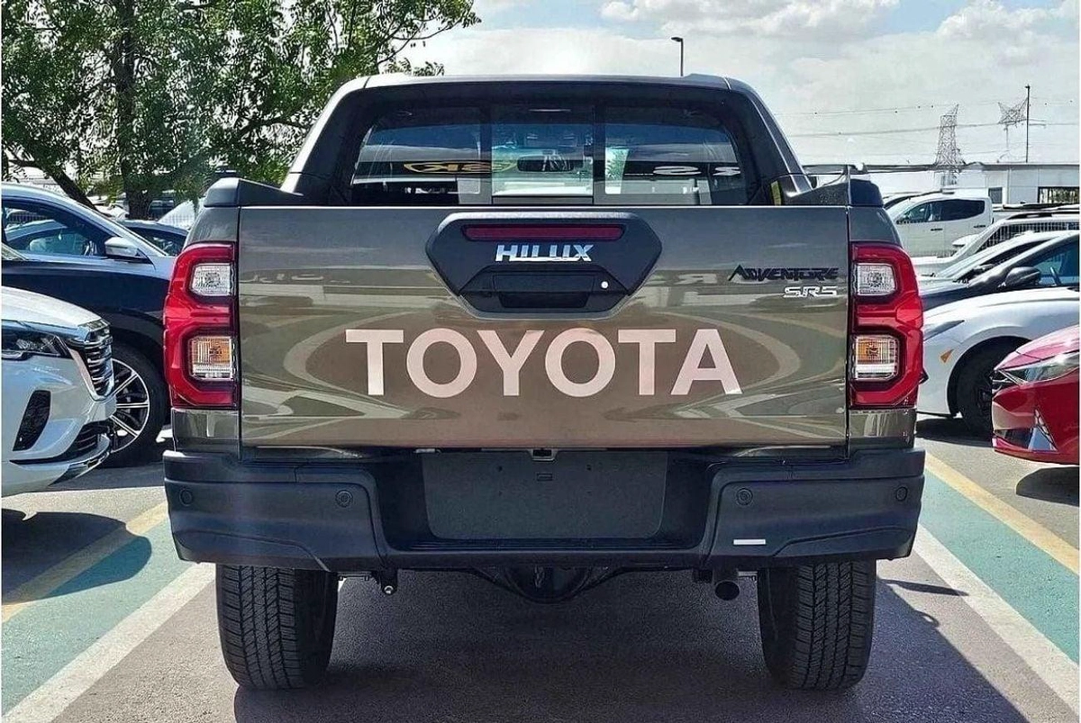 Toyota Hilux ADVENTURE DC ADVENTURE 2.8D AT 4X4 MY2024-5-0