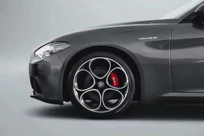 AED 1,992 / 60 months | 0% DP | 2022 Alfa Romeo Guilia Veloce / Full Service History-5