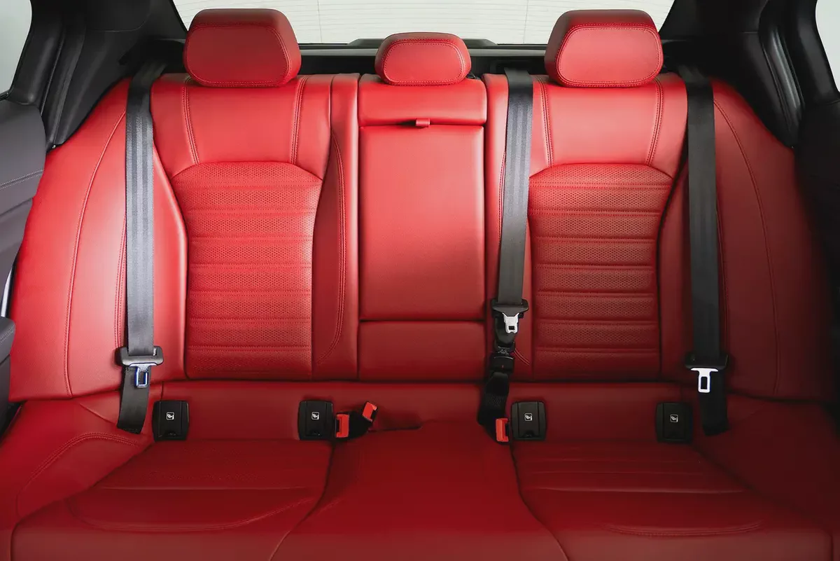 AED 1,992 / 60 months | 0% DP | 2022 Alfa Romeo Guilia Veloce / Full Service History-13-13