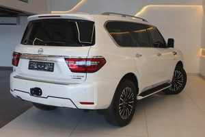 Nissan Patrol LE Platinum City 2024 GCC Specs-44000km-Under warranty  service-Pristine conditio