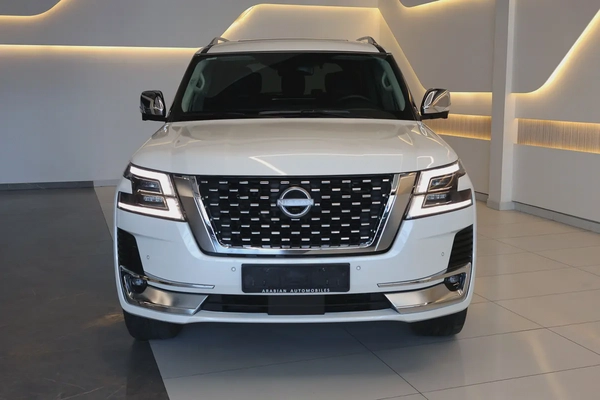 Nissan Patrol LE Platinum City 2024 GCC Specs-44000km-Under warranty  service-Pristine conditio