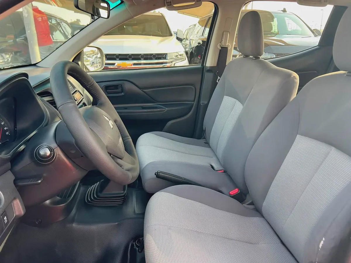 2021 Mitsubishi L200 | 4X2 | Manual | GCC | Ref#1028-8-8