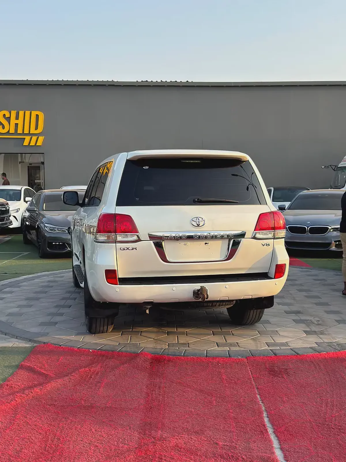 TOYOTA LAND CRUISER 2010 — GXR V8-4-4