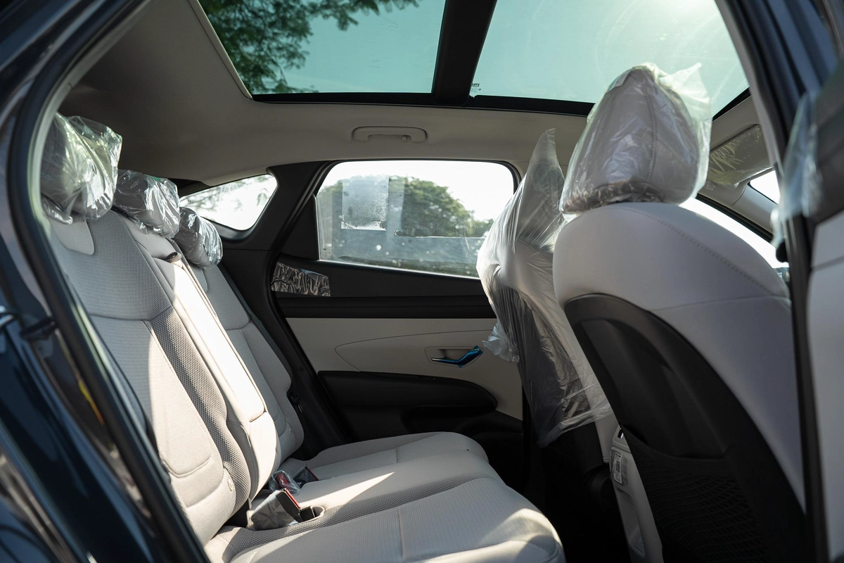 Hyundai Tucson 2025 | GCC | Panoramic Roof | Immediate Delivery | Best Price UAE-4-4