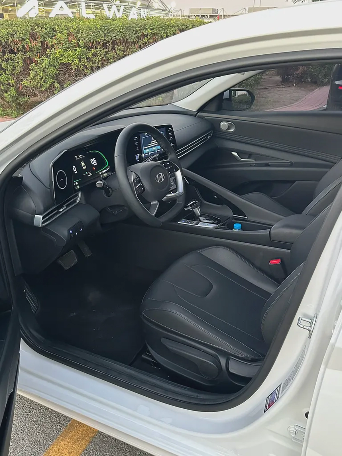 760/- AED EMI 2025 Hyundai Elantra Elite Edition - Chinese Specs UnderWarranty + Service Contract-6-6