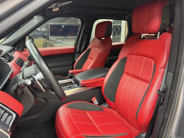 Land Rover Range Rover Sport HSE 2022 | GCC Specs | Low Mileage