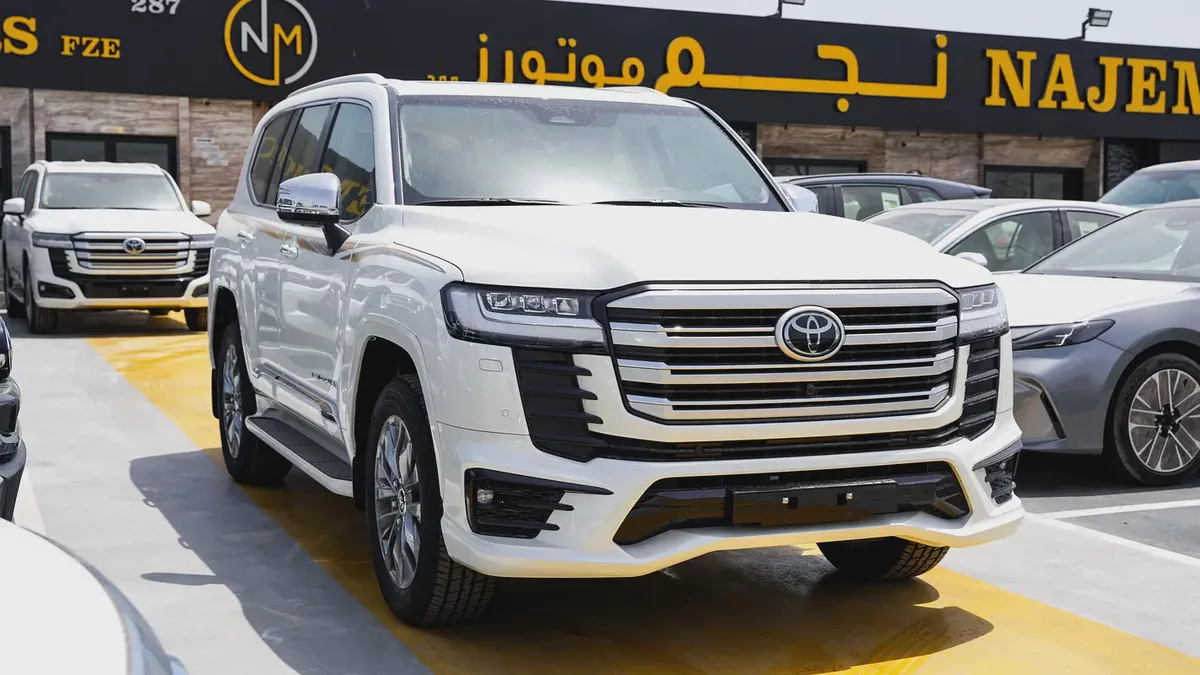 Brand New Toyota Land Cruiser VXR 4.0  2026 | GCC Specs | Zero Mileage