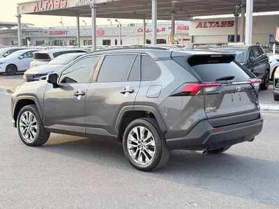 Toyota RAV4 XLE 2023-11