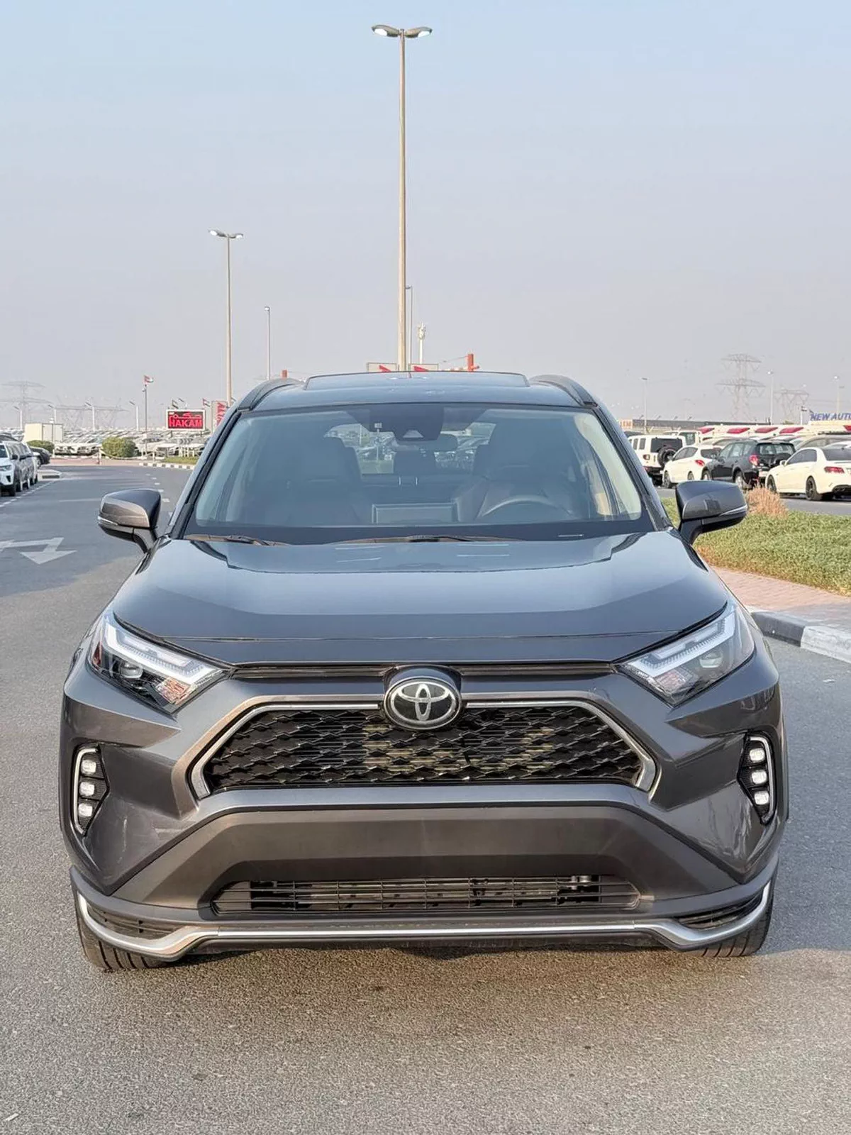 Toyota RAV4 XLE 2023-1-0