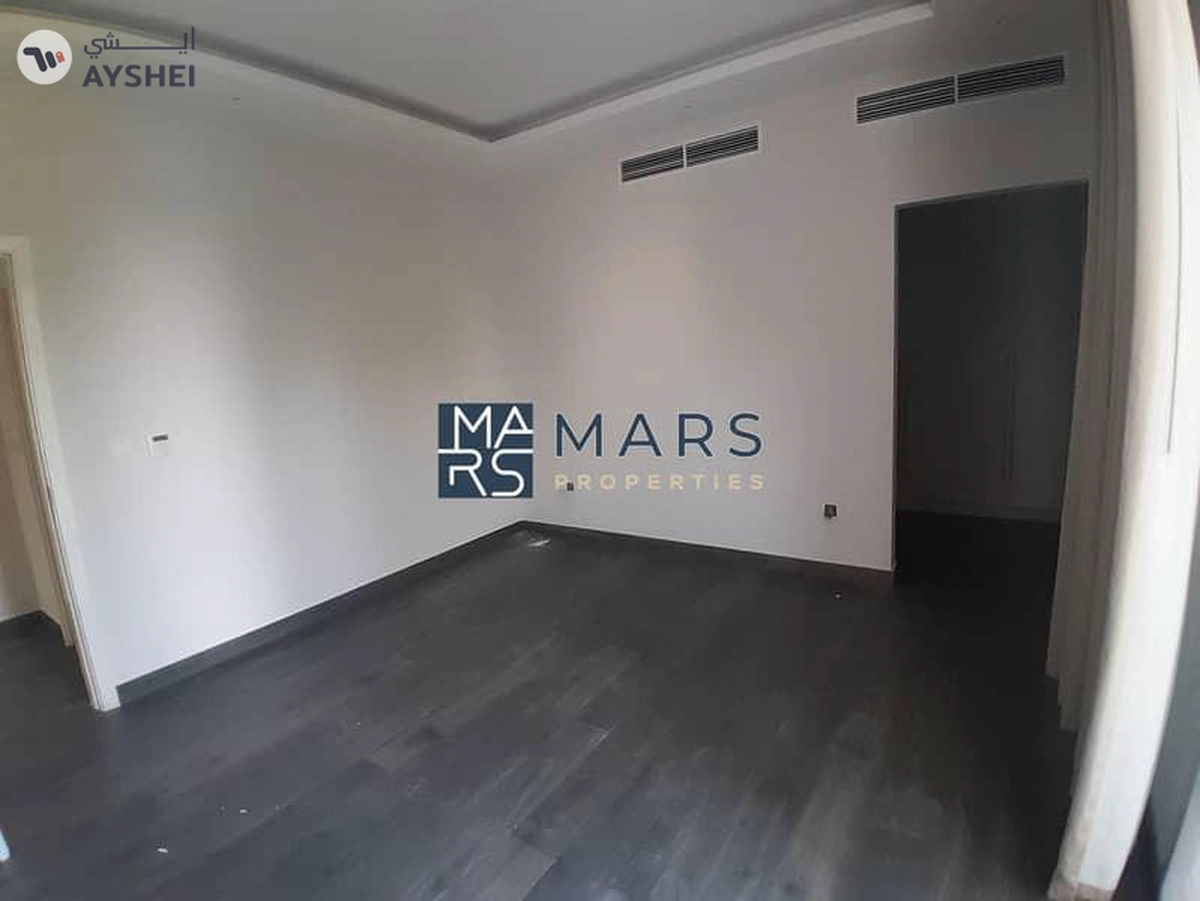 Lavish luxury | Specious | 4bhk | greatest garden | zero serives charge