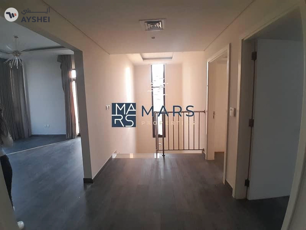 Lavish luxury | Specious | 4bhk | greatest garden | zero serives charge
