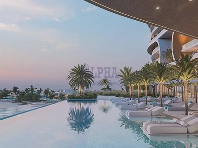 Luxurious Beachfront| Direct Seller | High floor-4