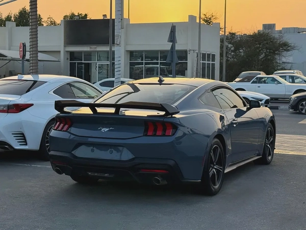 FORD MUSTANG - 2024 - FAST BACK - ECO Boost - V4 - 2,3L - BY TURBO - USA SPECS VERY GOOD CONDITION