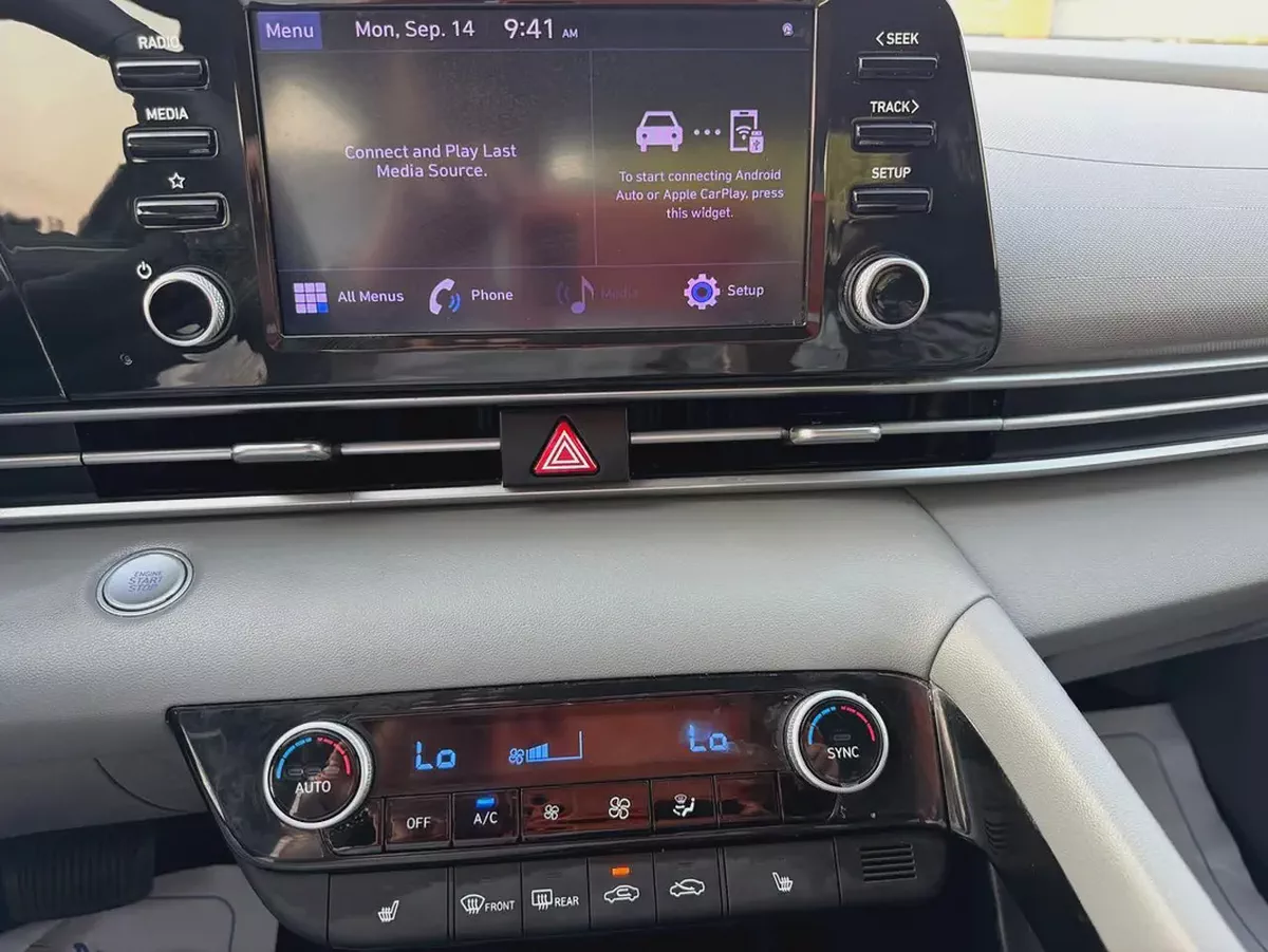 2022 Hyundai Elantra GT Sport American Specs-12-12