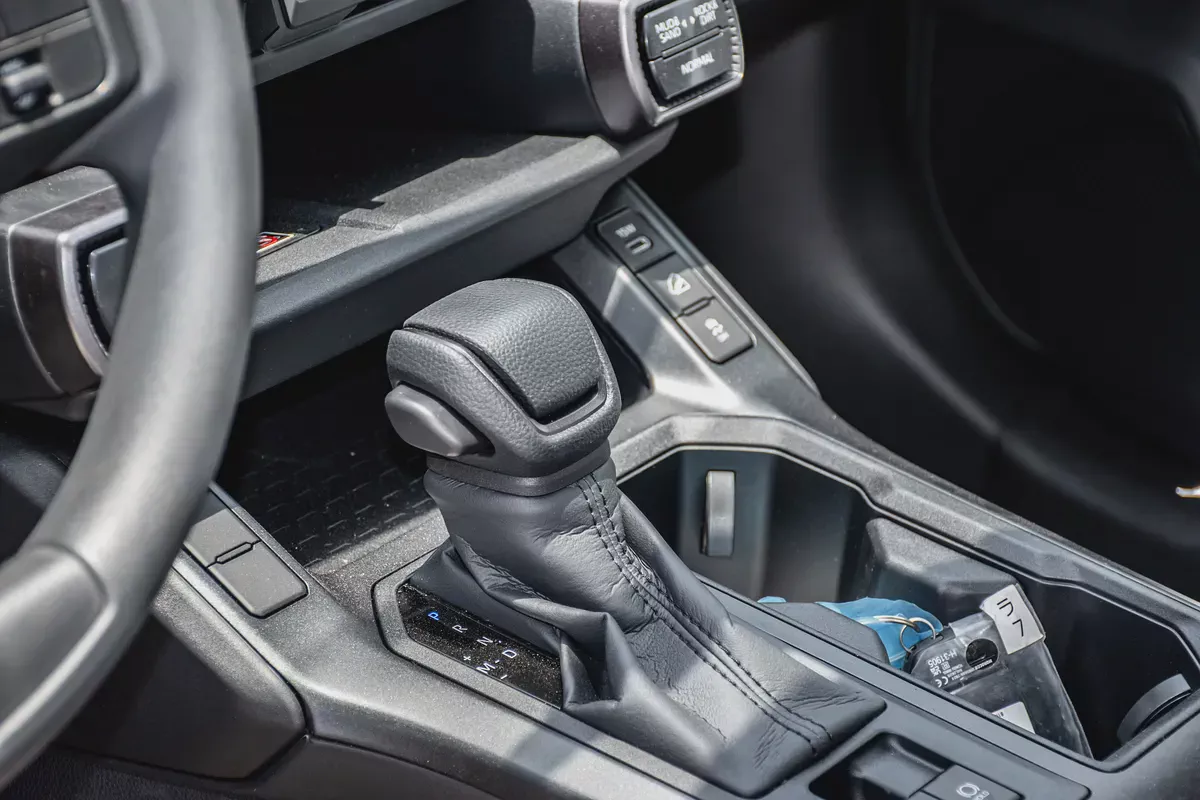 Toyota RAV4 XLE 2026 | GCC Specs | Brand New-13-13