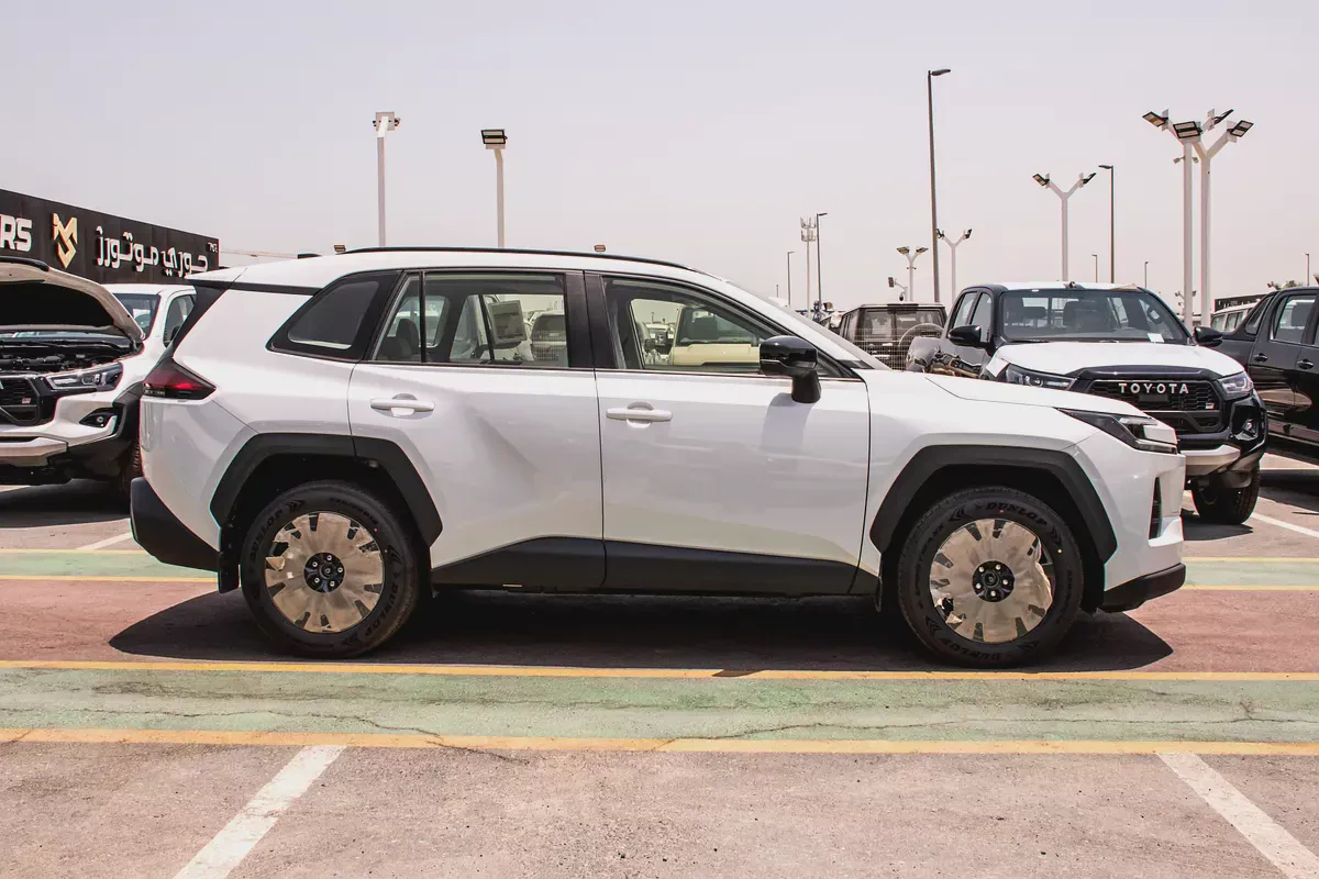 Toyota RAV4 XLE 2026 | GCC Specs | Brand New-16-16