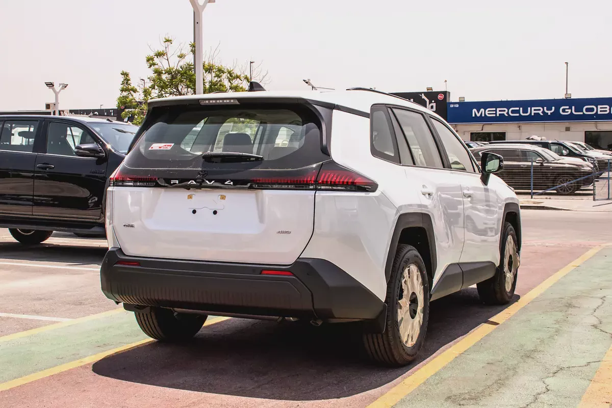 Toyota RAV4 XLE 2026 | GCC Specs | Brand New-18-18