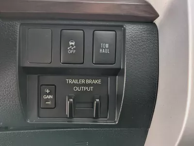 Toyota Tundra CrewMax Limited 2019 | 5.7L i-Force V8 | Full Size Luxury Pickup-17