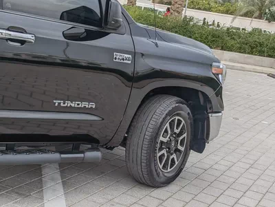Toyota Tundra CrewMax Limited 2019 | 5.7L i-Force V8 | Full Size Luxury Pickup-6