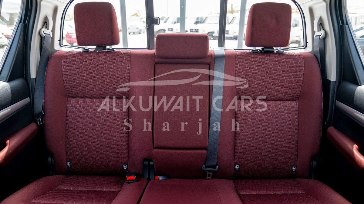 Toyota Hilux TOYOTA HILUX DC 2.7P MT 4X4 P.WINDOW MY2023-18-0