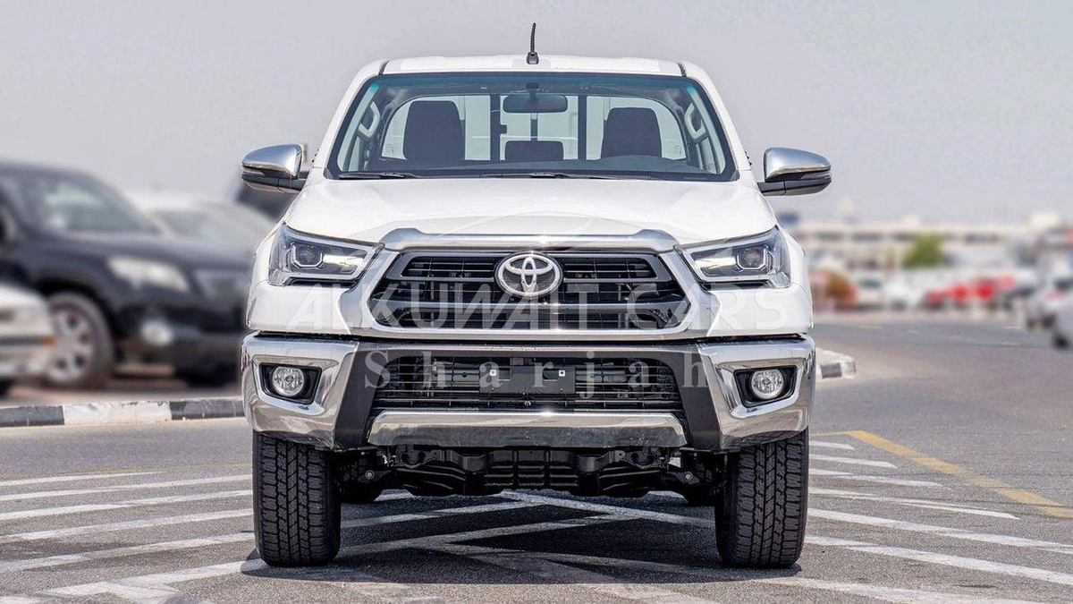 Toyota Hilux TOYOTA HILUX DC 2.7P MT 4X4 P.WINDOW MY2023-1-0