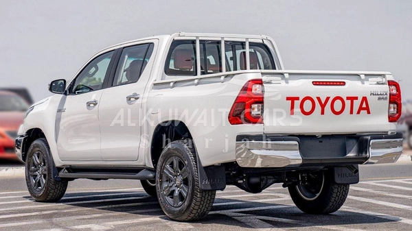 Toyota Hilux TOYOTA HILUX DC 2.7P MT 4X4 P.WINDOW MY2023