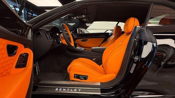 Bentley Continental GTC SPEED Bentley Continental GTC 2025 – First Edition