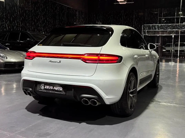 Exclusive offer | Original Paint | GCC specs | Full Porsche Service History | Porsche Warranty 2028