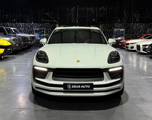 Exclusive offer | Original Paint | GCC specs | Full Porsche Service History | Porsche Warranty 2028