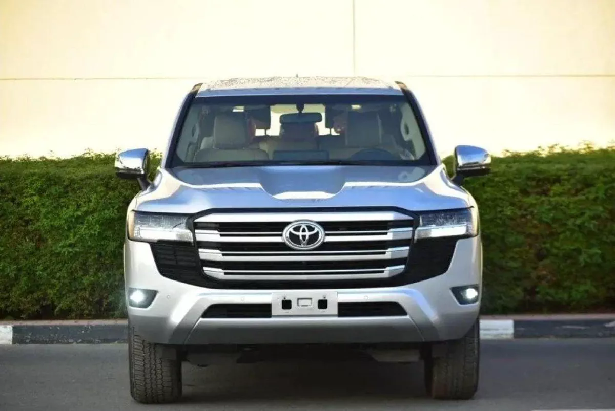 Toyota Land Cruiser GXR LAND CRUISER GXR 3.3L DIESEL-1-0