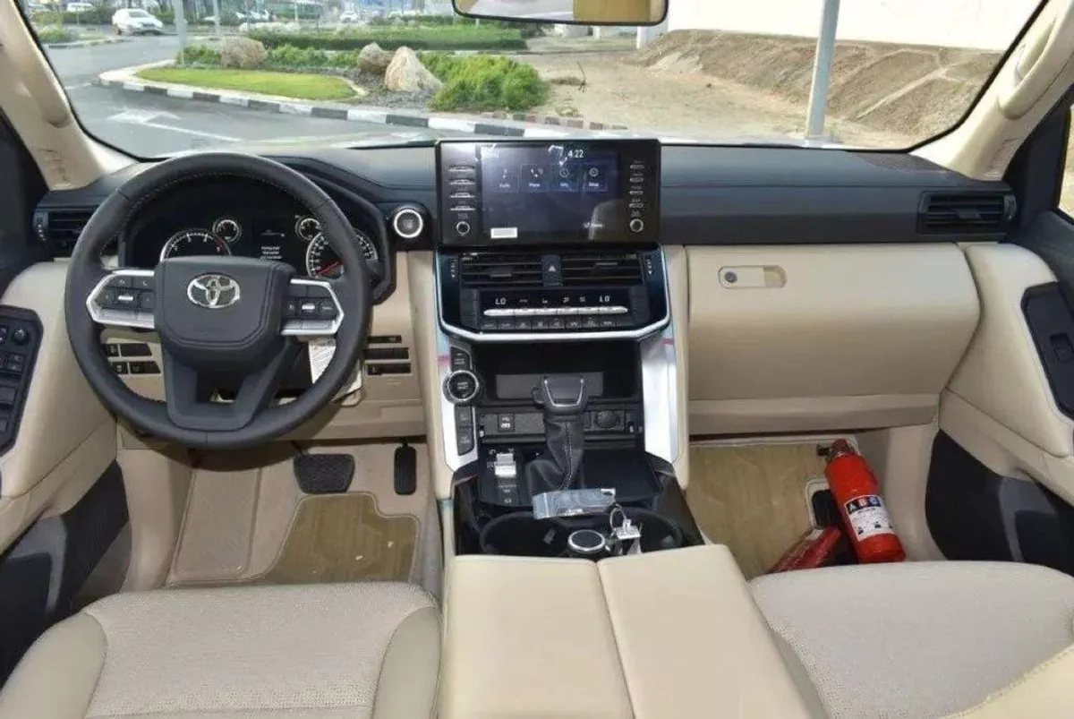 Toyota Land Cruiser GXR LAND CRUISER GXR 3.3L DIESEL-4-0
