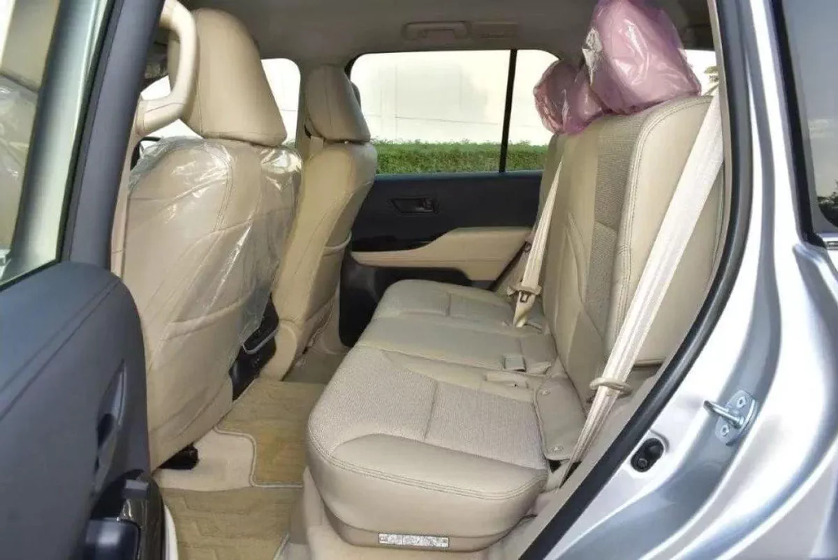 Toyota Land Cruiser GXR LAND CRUISER GXR 3.3L DIESEL-6-0