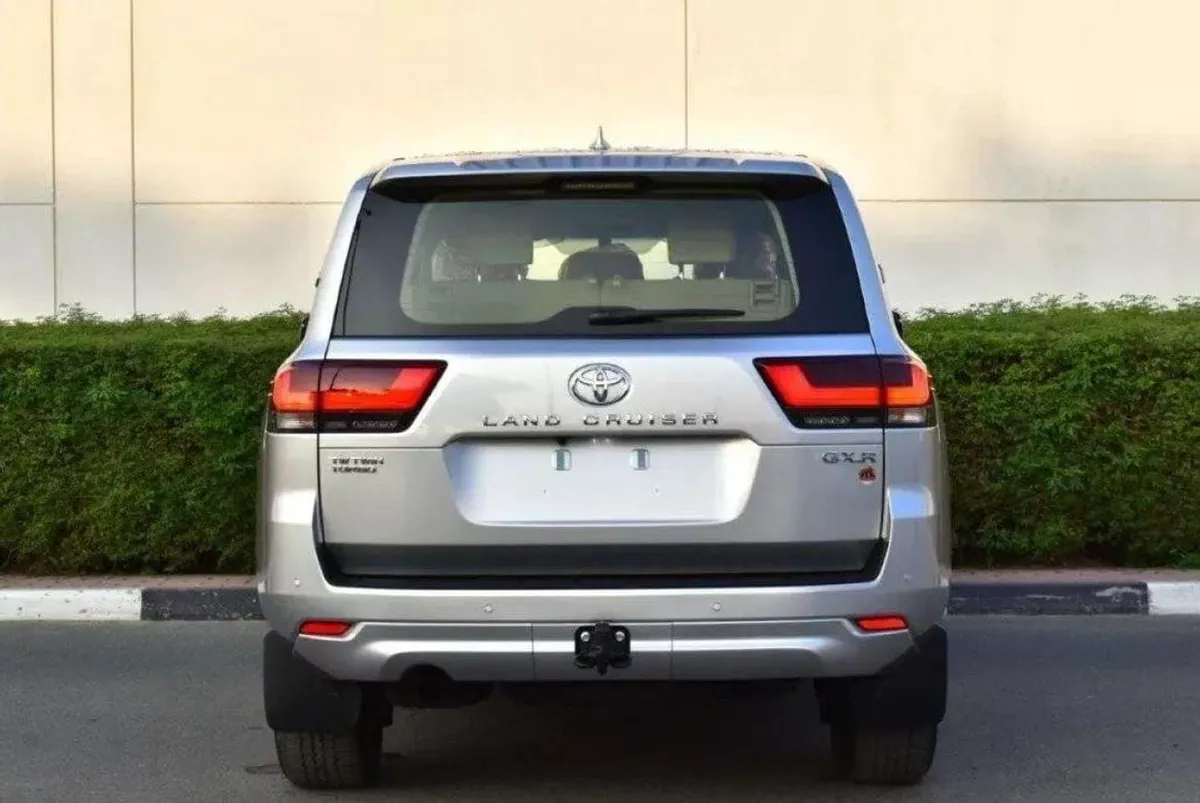 Toyota Land Cruiser GXR LAND CRUISER GXR 3.3L DIESEL-7-0