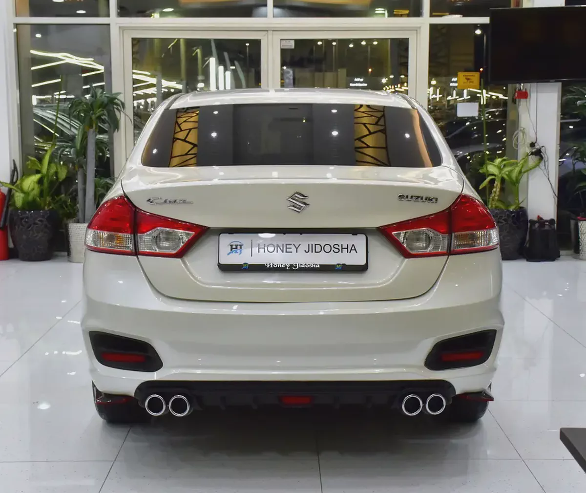 AED 515 EMi at 0% DP | Suzuki Ciaz ( 2023 Model ) in White Color GCC Specs-4-4
