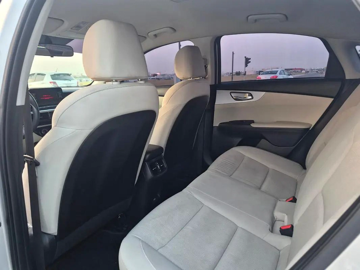 Kia Cerato EX 2022, GCC Specs - Excellent Condition-11-11