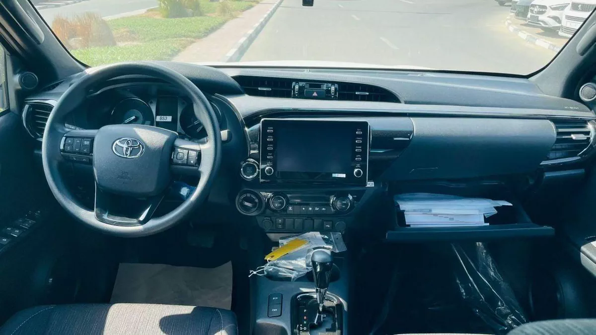 Toyota Hilux Adventure 4.0L-8-0